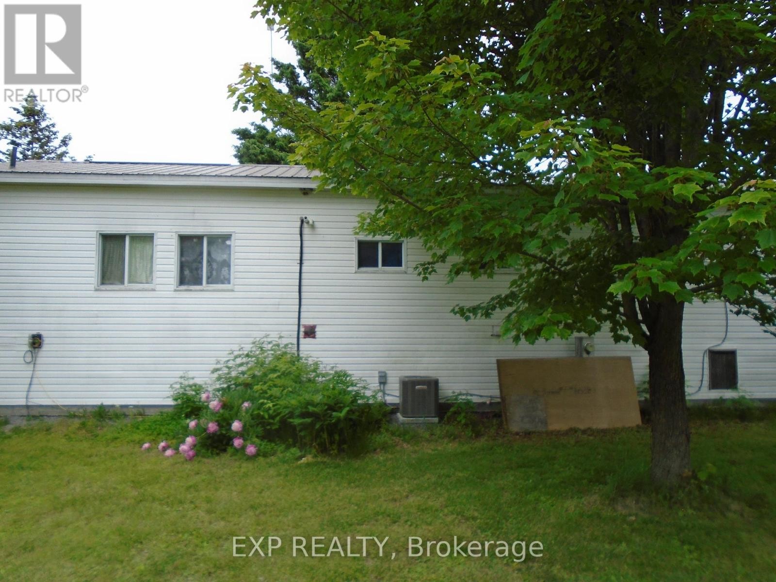 












1328 SUNFLOWER PRIVATE

,
Ottawa,




Ontario
K0A1V0

