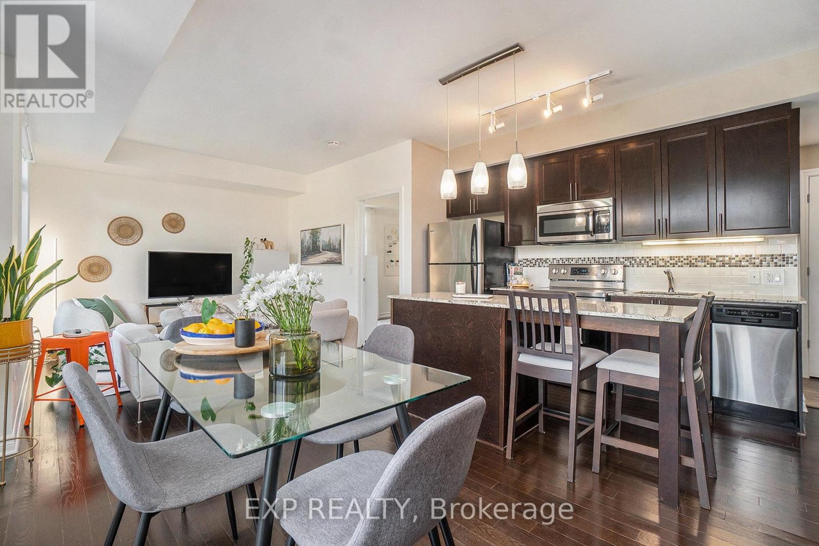 












205 - 655 BEAUPARC PRIVATE

,
Ottawa,




Ontario
K1J0B6

