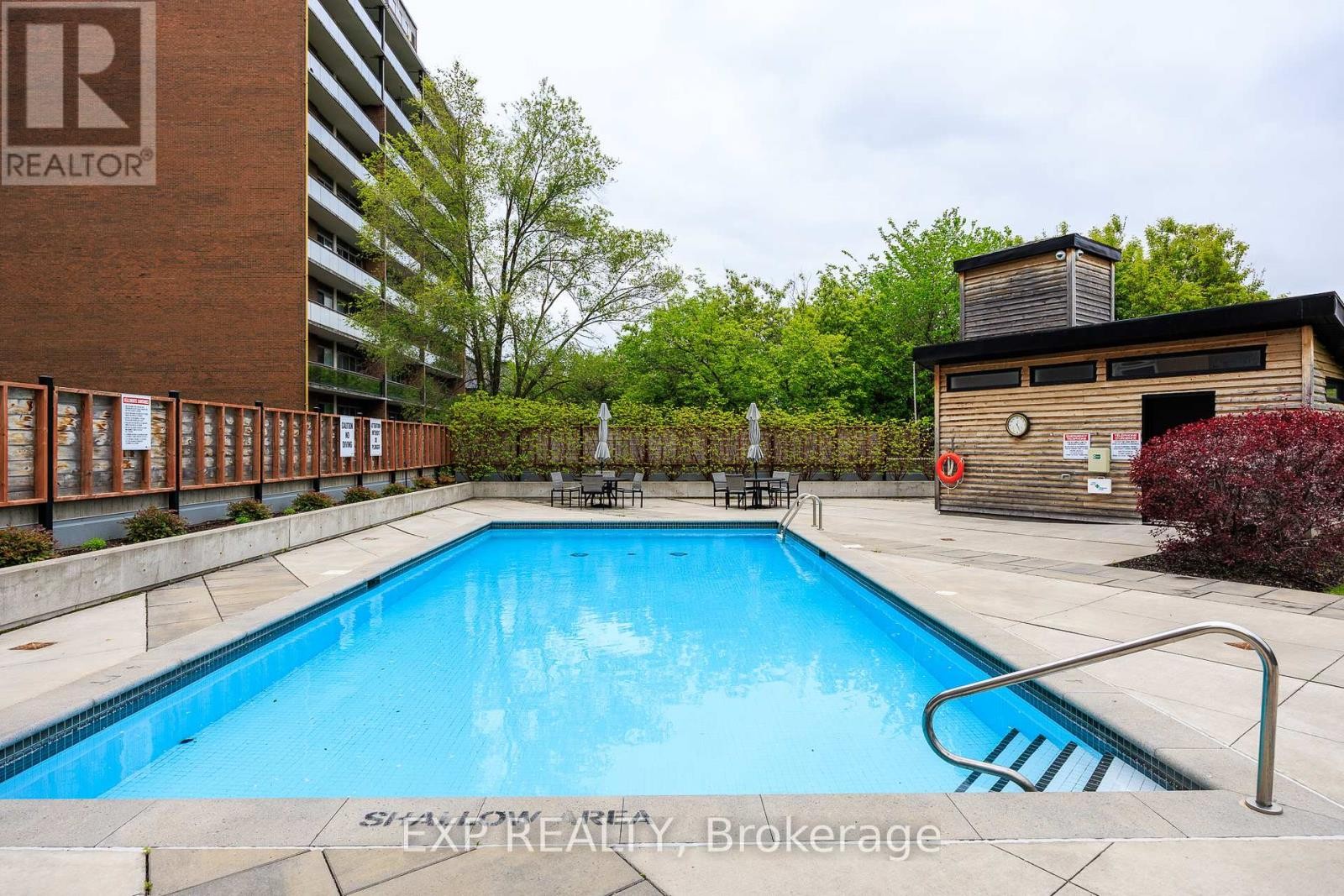 












1003 - 373 LAURIER AVENUE E

,
Ottawa,




Ontario
K1N8X6

