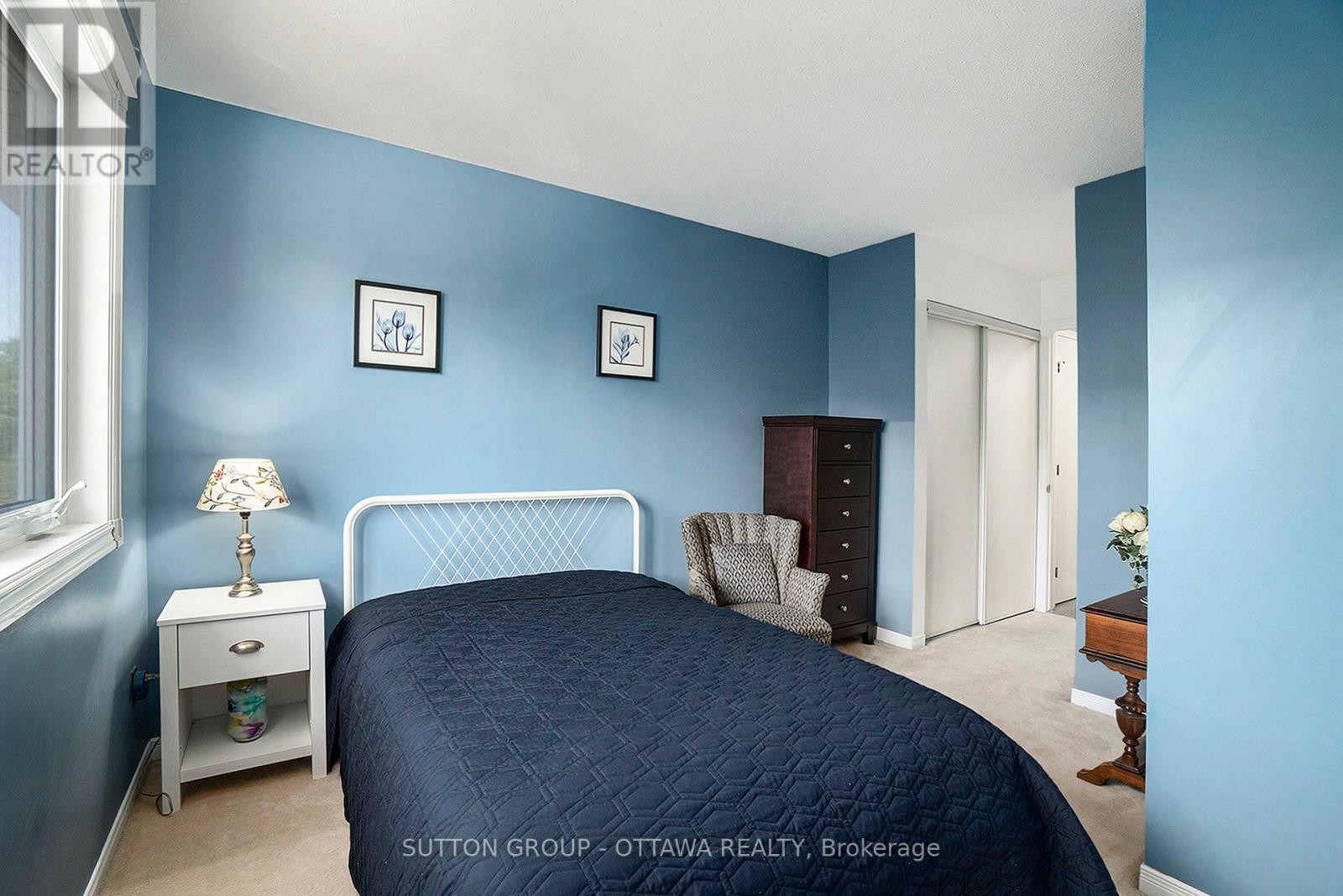 












13 DRAYTON PRIVATE

,
Ottawa,




Ontario
K1K4R1

