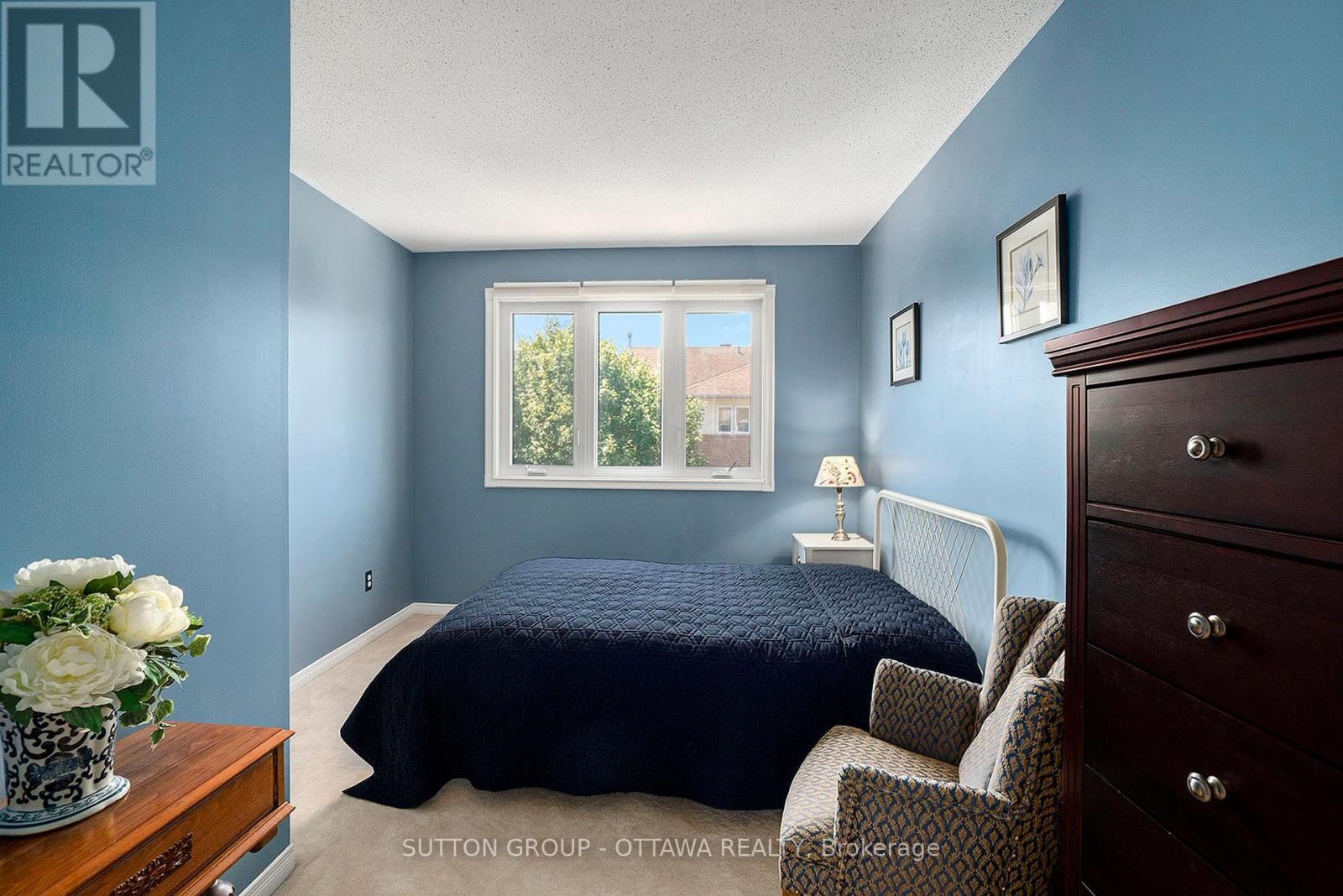 












13 DRAYTON PRIVATE

,
Ottawa,




Ontario
K1K4R1

