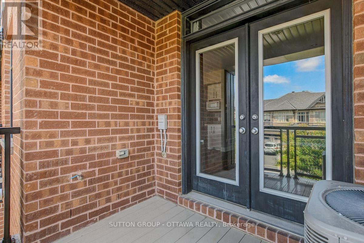 












120 NUTTING CRESCENT

,
Ottawa,




Ontario
K4M0C3

