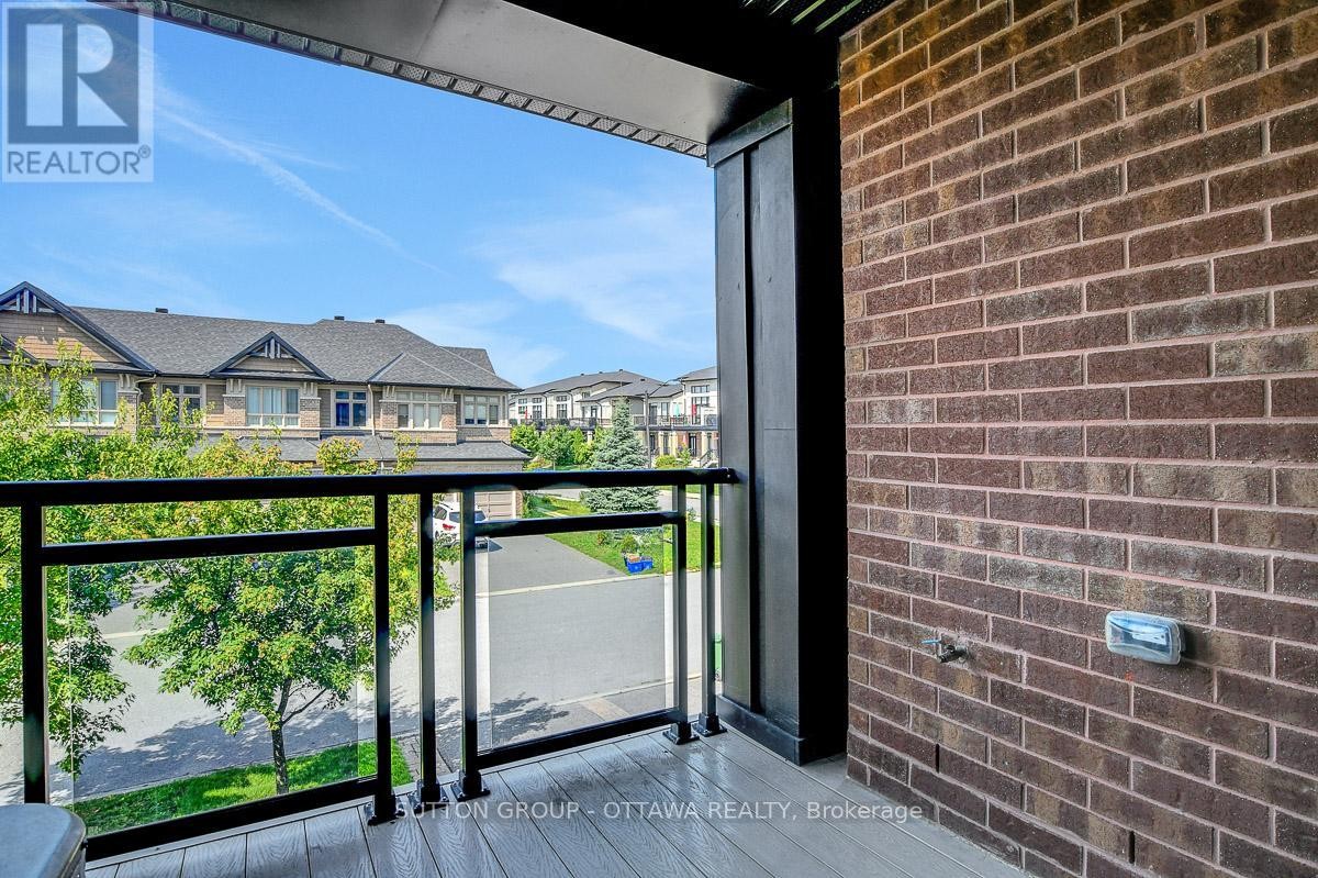 












120 NUTTING CRESCENT

,
Ottawa,




Ontario
K4M0C3

