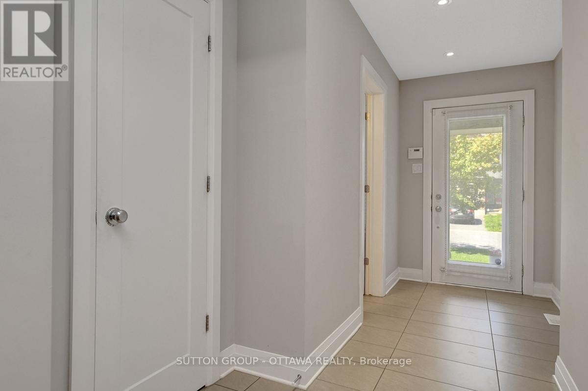 












120 NUTTING CRESCENT

,
Ottawa,




Ontario
K4M0C3

