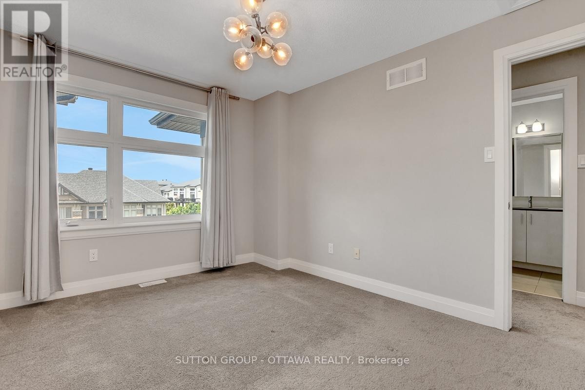 












120 NUTTING CRESCENT

,
Ottawa,




Ontario
K4M0C3

