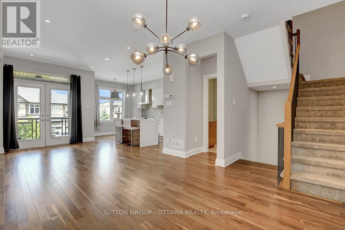 












120 NUTTING CRESCENT

,
Ottawa,




Ontario
K4M0C3

