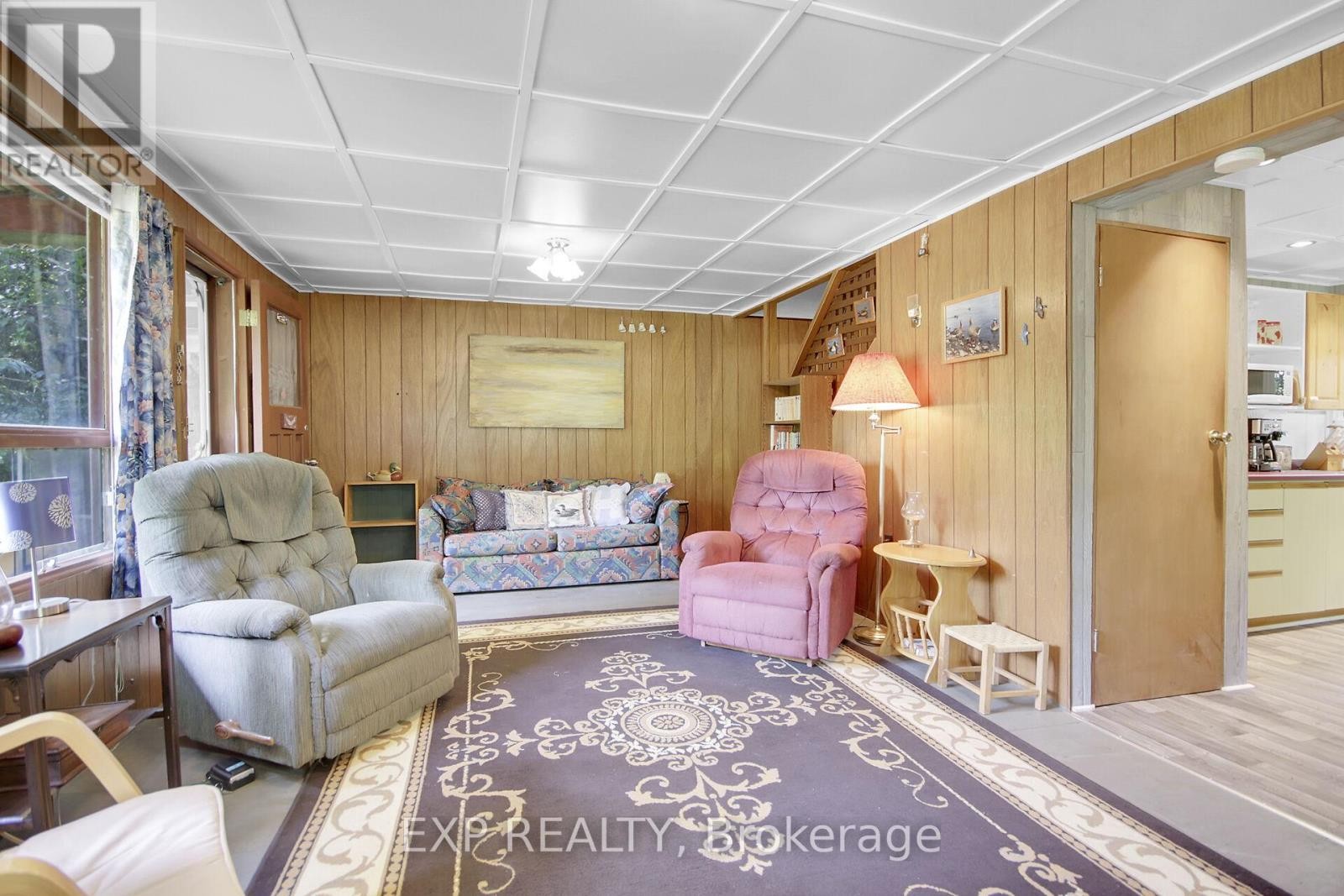 












129 BLAKENEY ROAD

,
Mississippi Mills,




Ontario
K0A1A0

