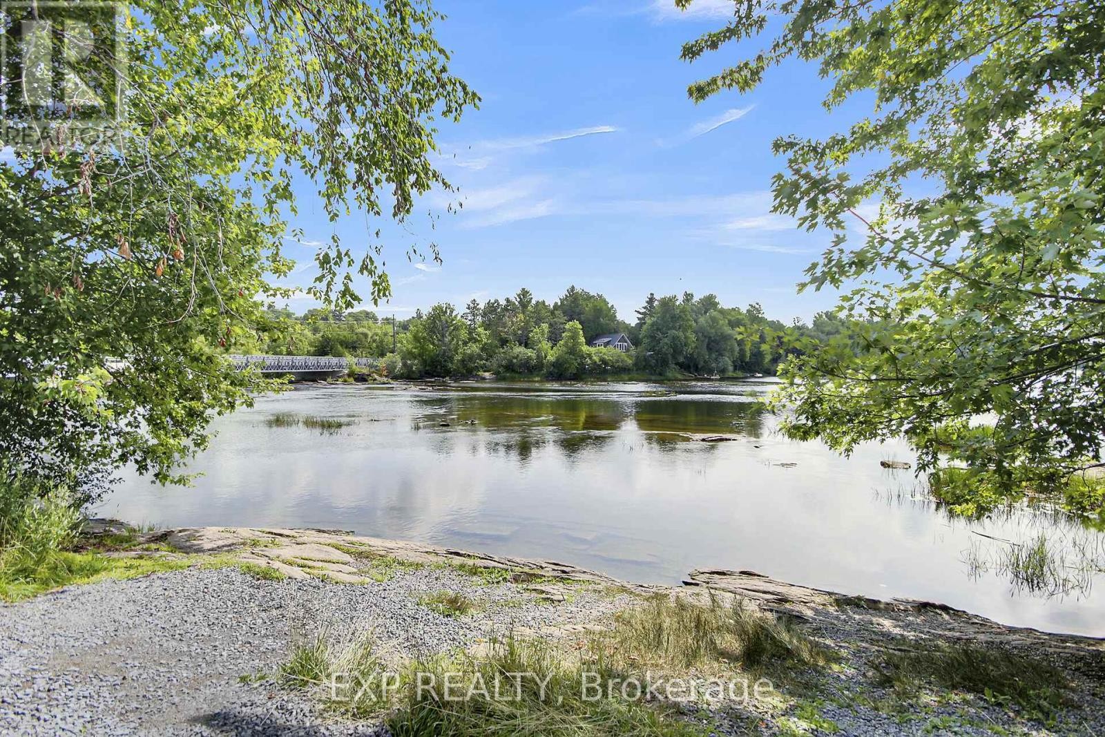 












129 BLAKENEY ROAD

,
Mississippi Mills,




Ontario
K0A1A0


