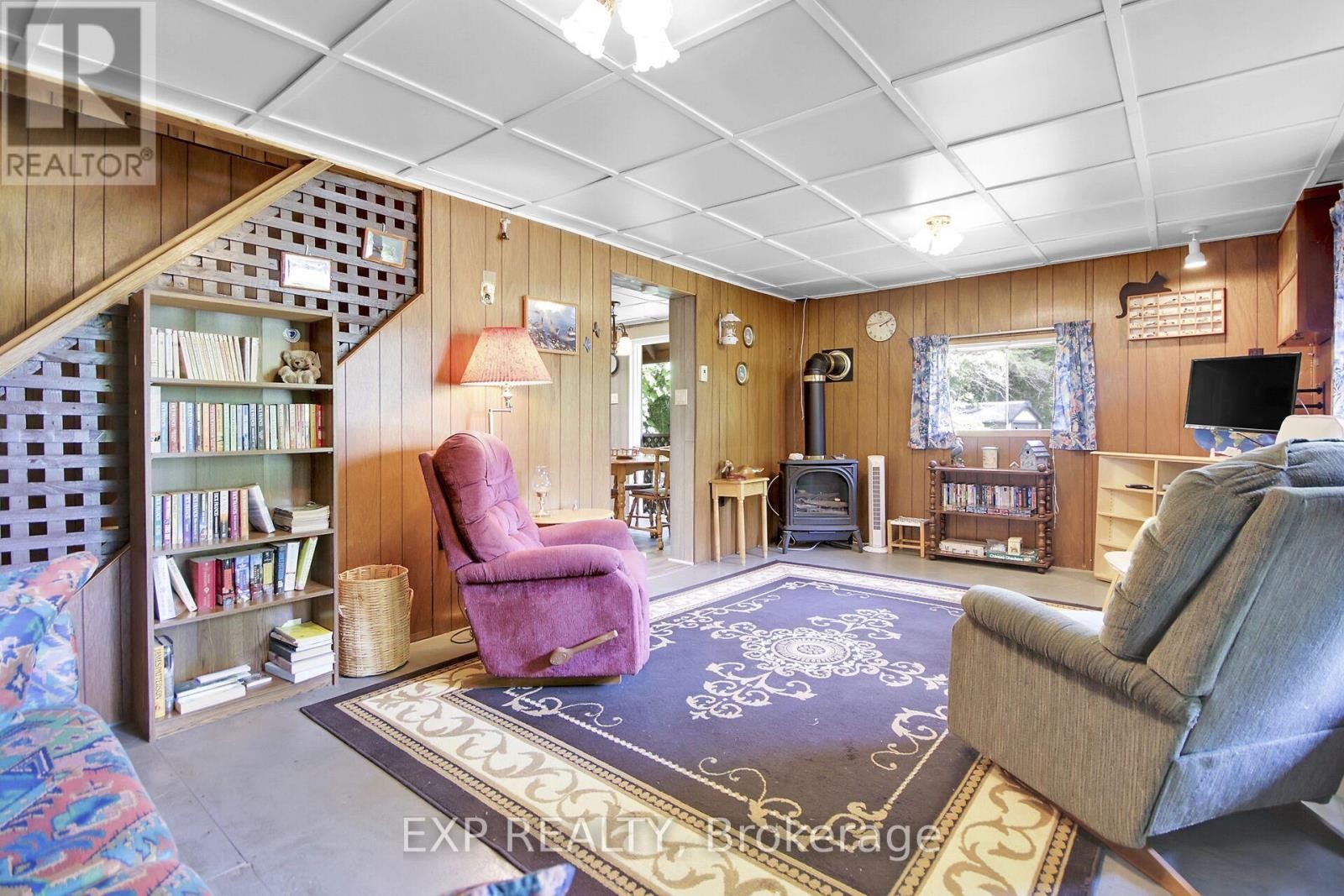 












129 BLAKENEY ROAD

,
Mississippi Mills,




Ontario
K0A1A0


