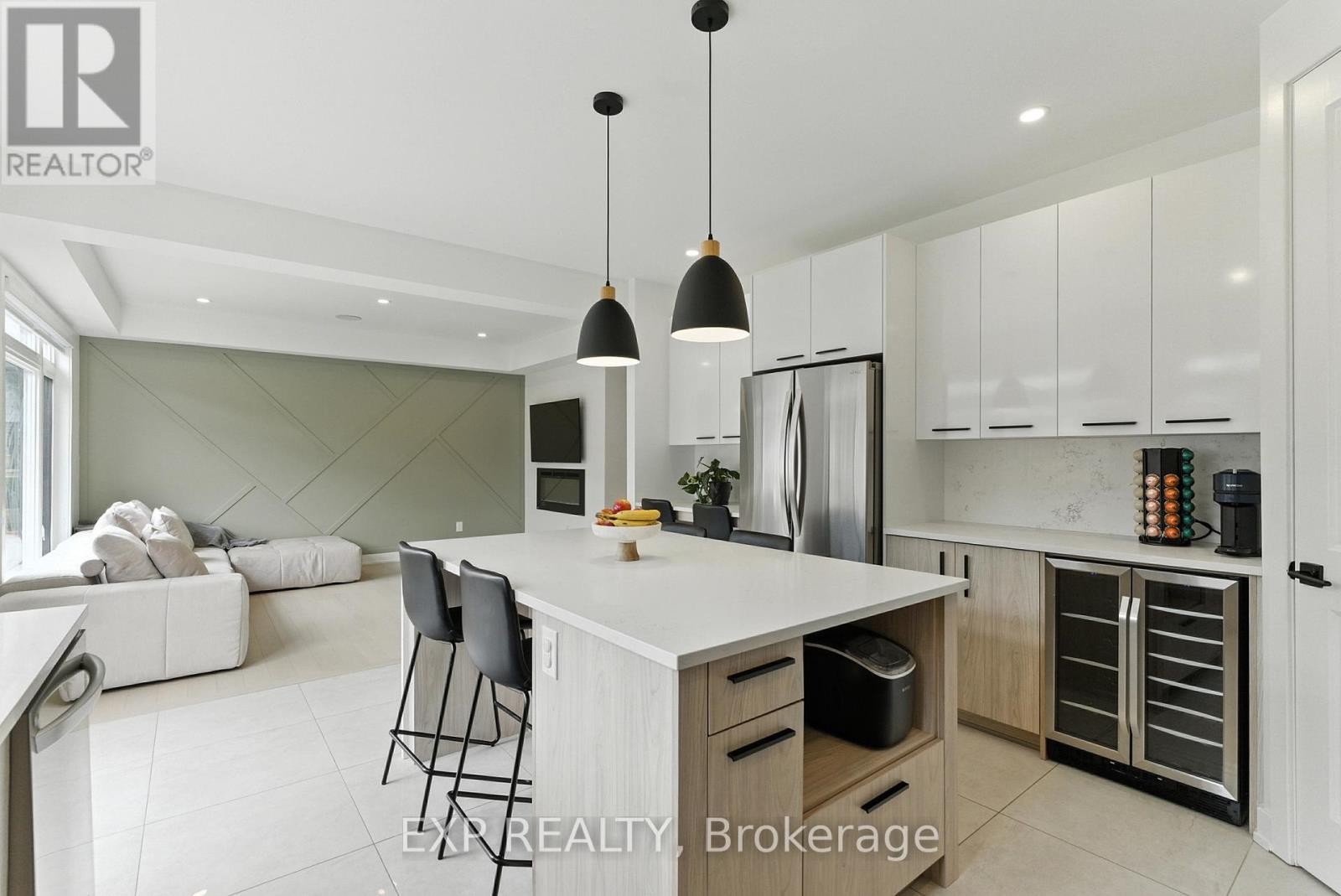 












701 ODYSSEY WAY

,
Ottawa,




Ontario
K1T0V3

