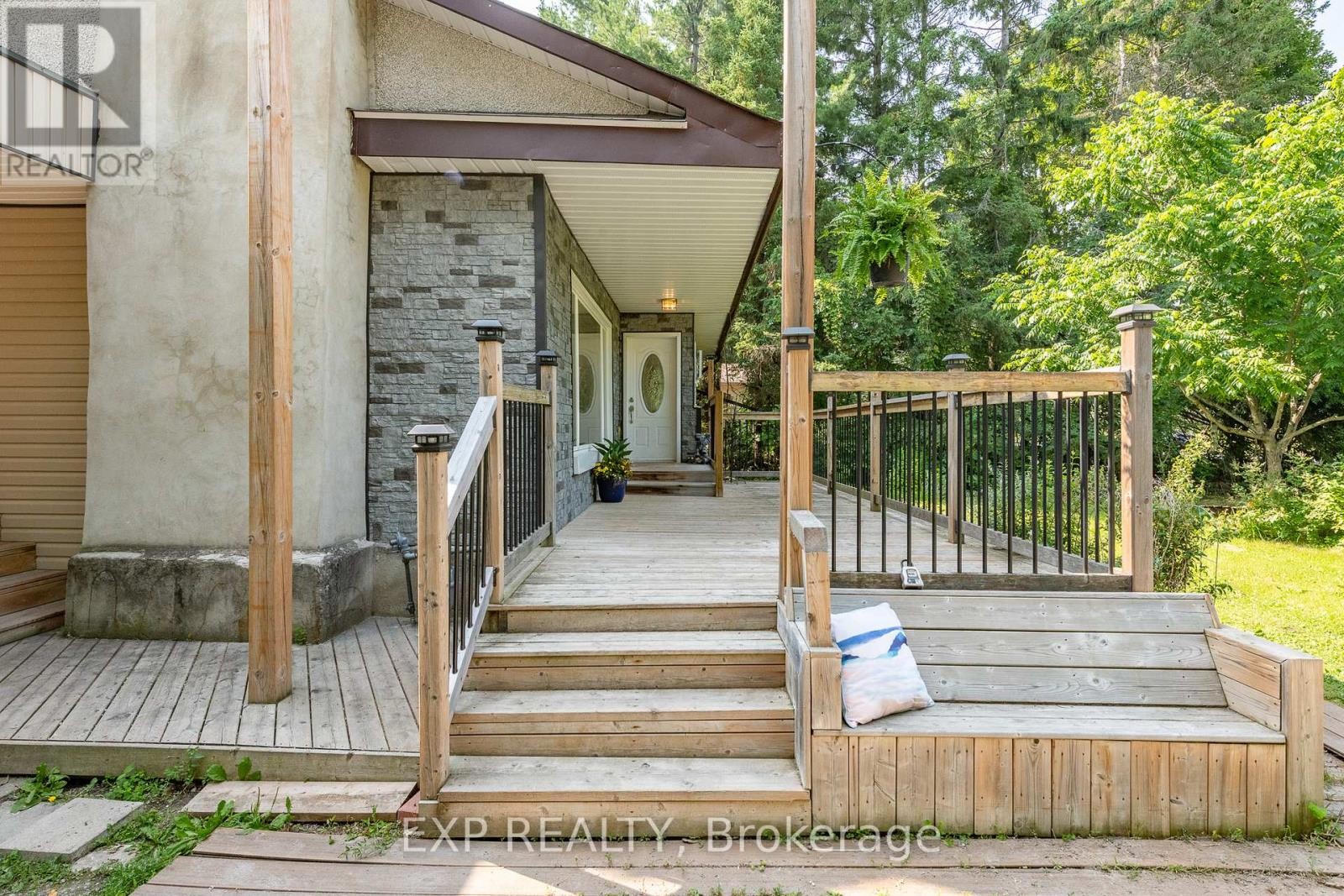 












1807 OLD SECOND LINE ROAD

,
Ottawa,




Ontario
K2K1X7

