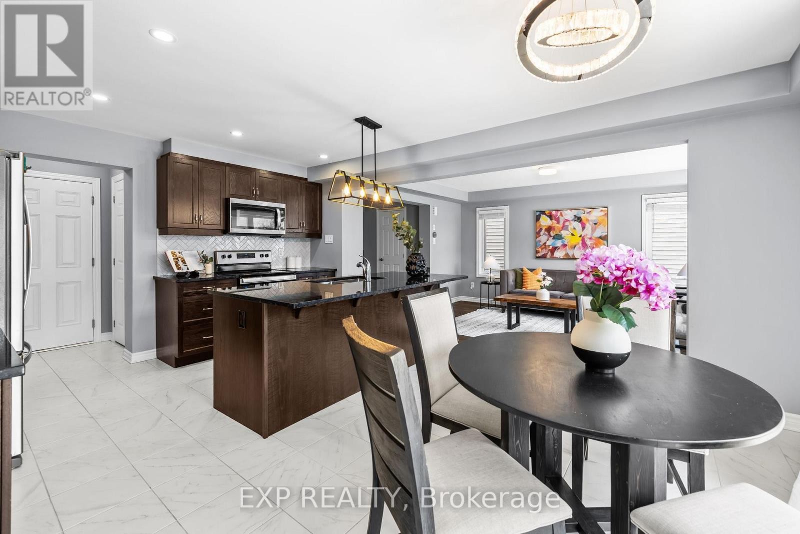 












737 BRITTANIC ROAD

,
Ottawa,




Ontario
K2V0N7

