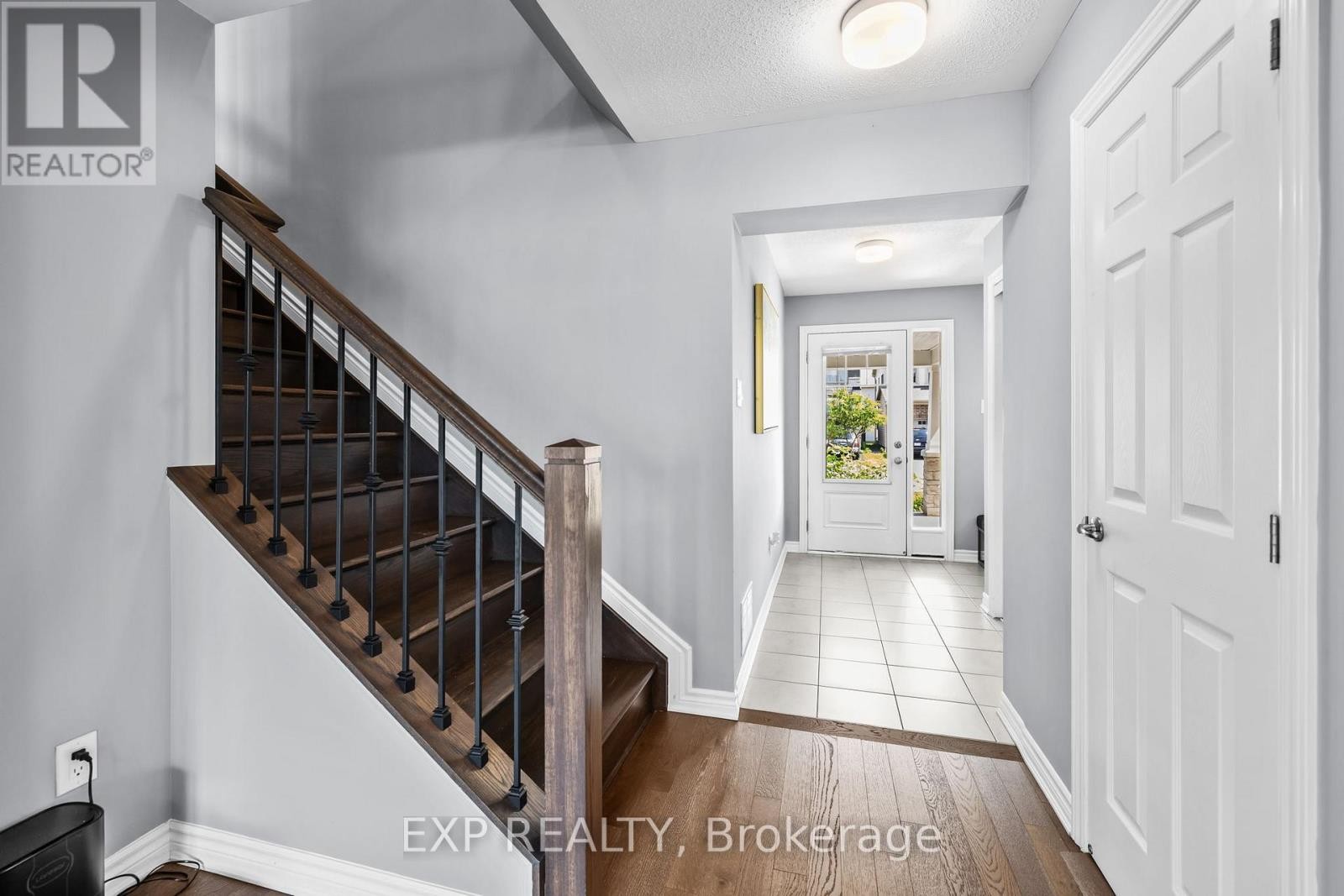 












737 BRITTANIC ROAD

,
Ottawa,




Ontario
K2V0N7

