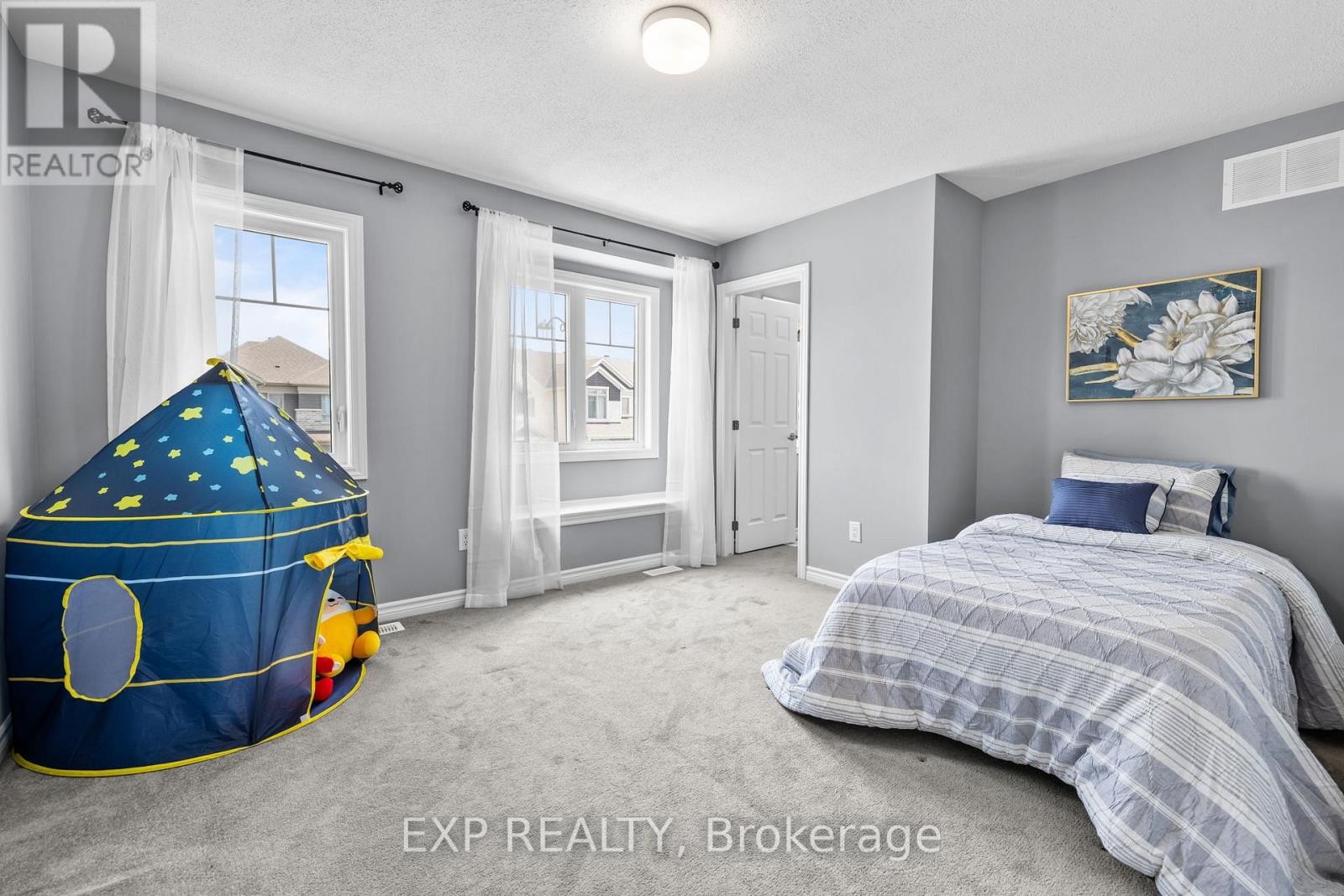 












737 BRITTANIC ROAD

,
Ottawa,




Ontario
K2V0N7

