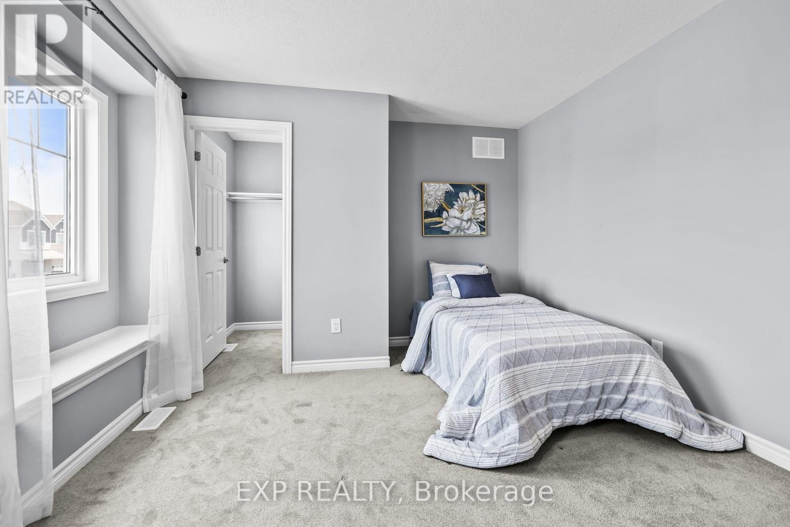 












737 BRITTANIC ROAD

,
Ottawa,




Ontario
K2V0N7

