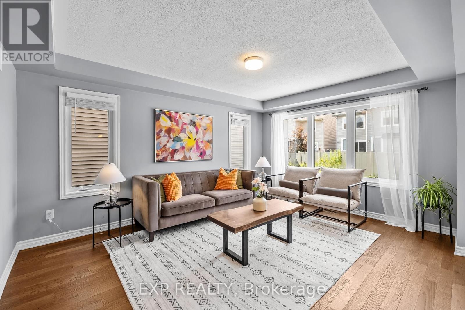 












737 BRITTANIC ROAD

,
Ottawa,




Ontario
K2V0N7

