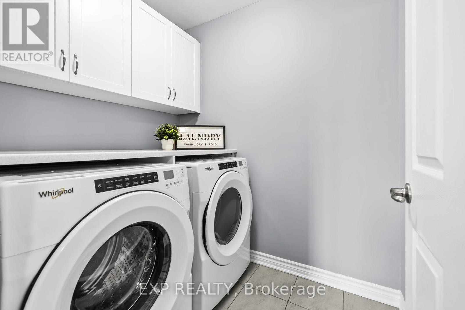 












737 BRITTANIC ROAD

,
Ottawa,




Ontario
K2V0N7

