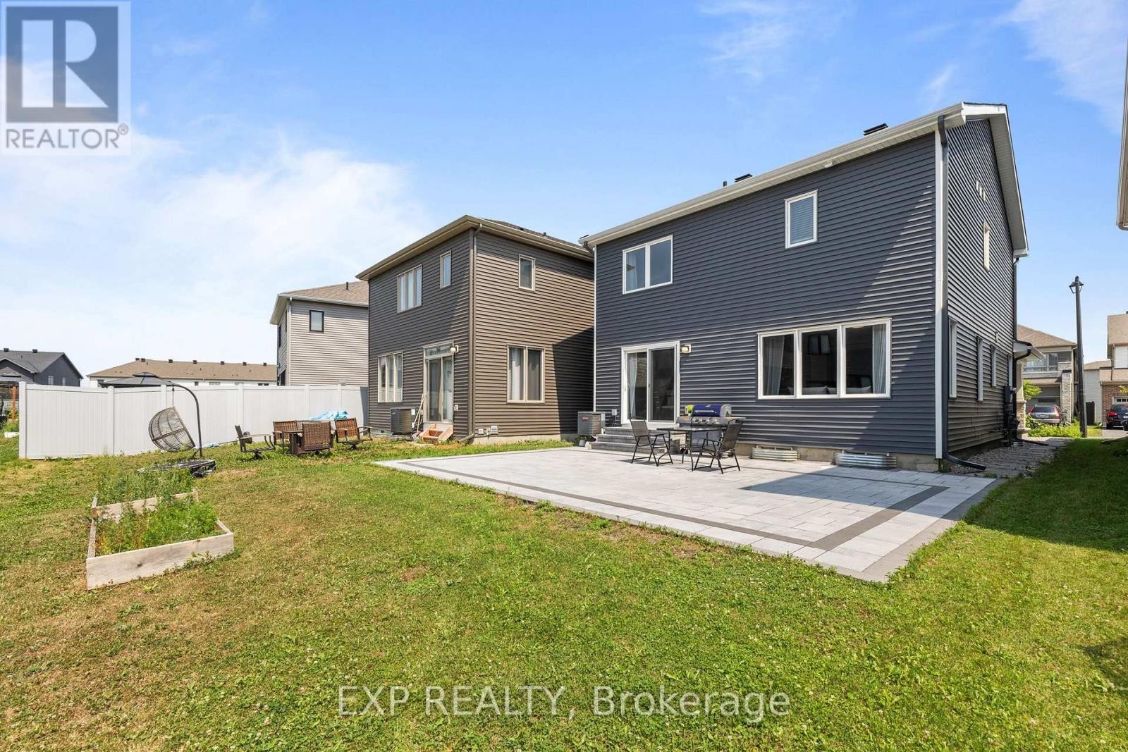 












737 BRITTANIC ROAD

,
Ottawa,




Ontario
K2V0N7

