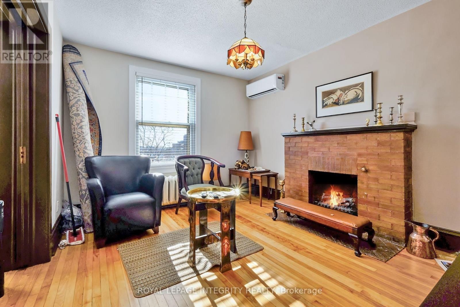 












1 - 1031 CARLING AVENUE

,
Ottawa,




Ontario
K1Y4E8

