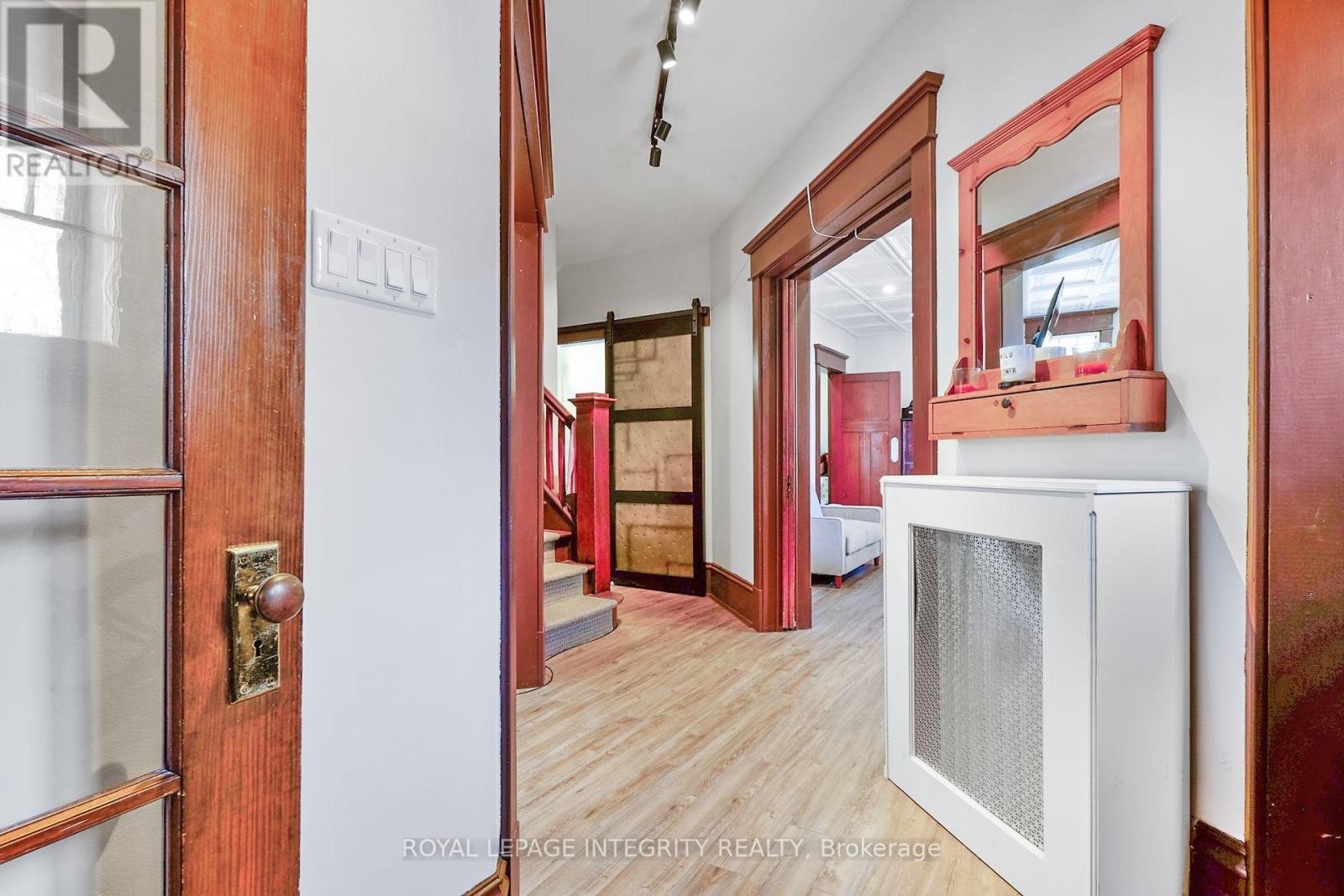 












1 - 1031 CARLING AVENUE

,
Ottawa,




Ontario
K1Y4E8

