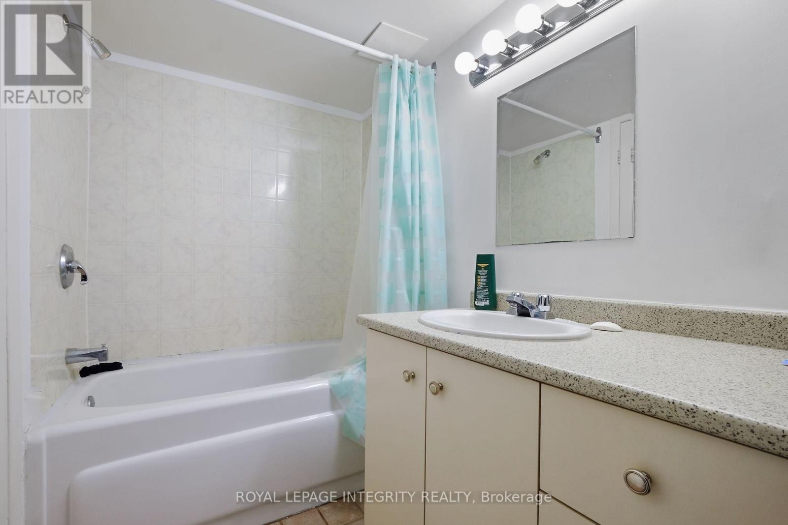 












1 - 1031 CARLING AVENUE

,
Ottawa,




Ontario
K1Y4E8

