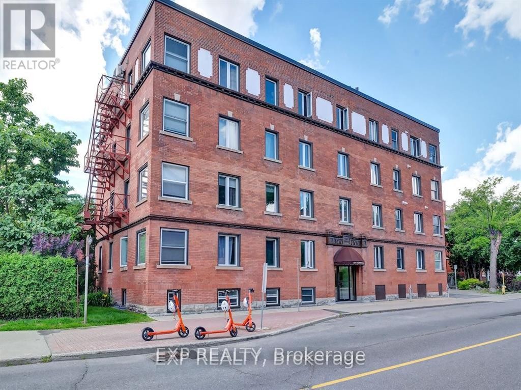












1 - 244 CHARLOTTE STREET

,
Ottawa,




Ontario
K1N8L3


