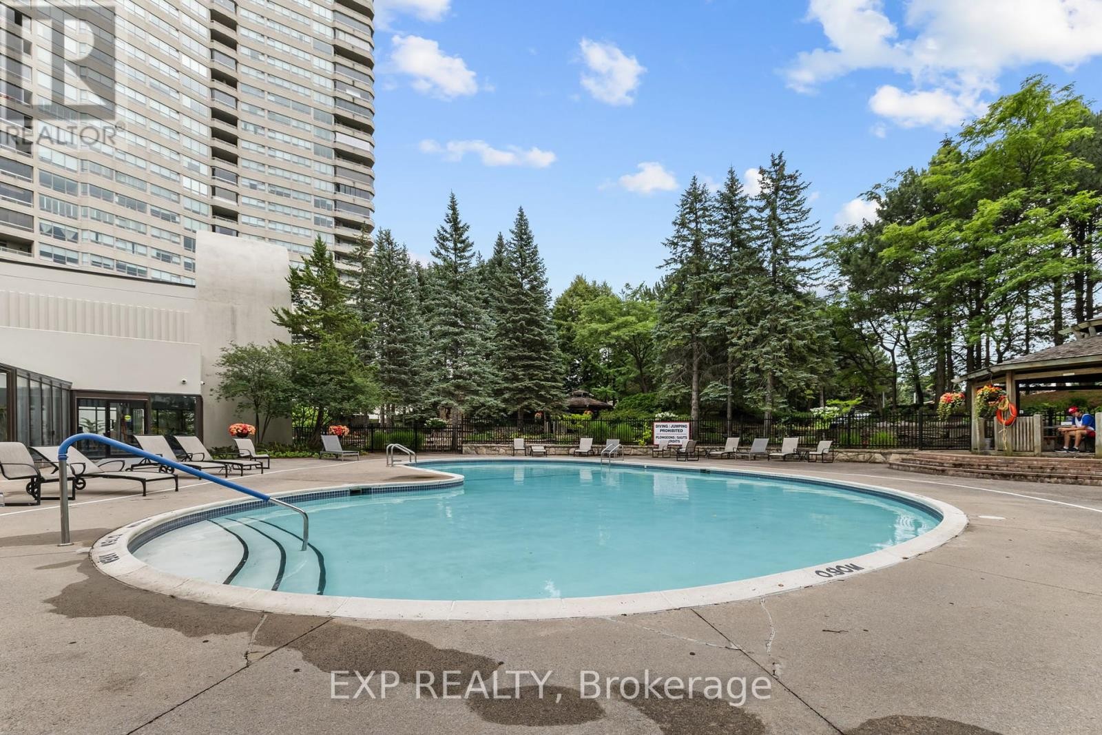 












606 - 1500 RIVERSIDE DRIVE

,
Ottawa,




Ontario
K1G4J4

