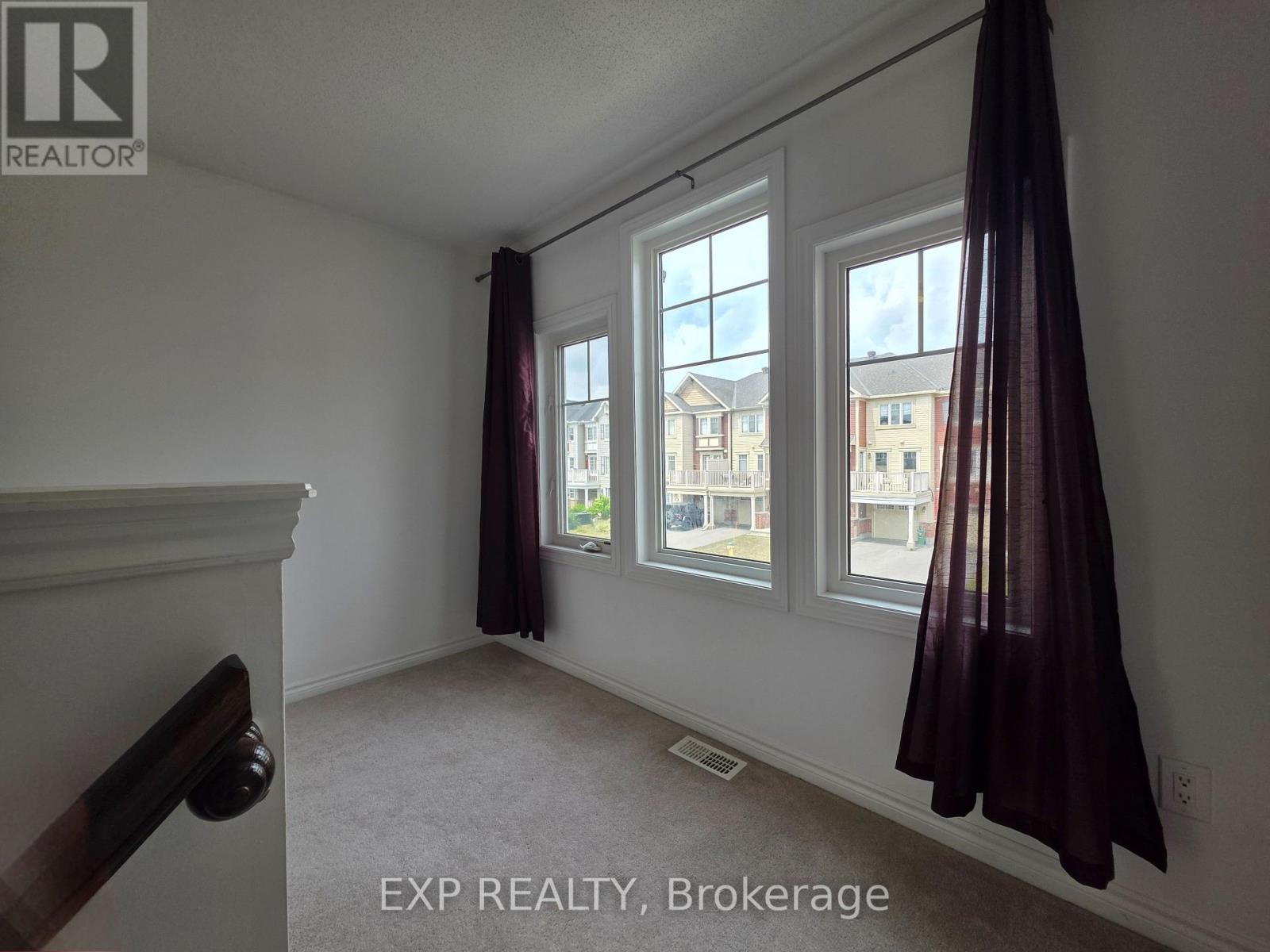 












624 BLUEGILL AVENUE

,
Ottawa,




Ontario
K2J5Y8

