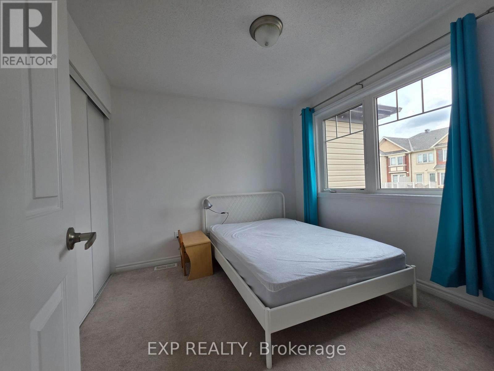 












624 BLUEGILL AVENUE

,
Ottawa,




Ontario
K2J5Y8

