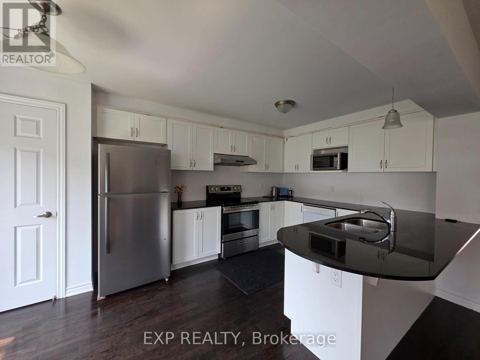 












624 BLUEGILL AVENUE

,
Ottawa,




Ontario
K2J5Y8

