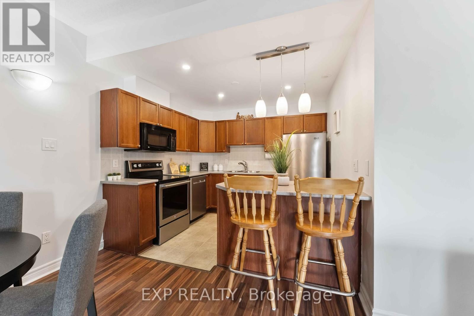 












B - 231 CRESTWAY DRIVE

,
Ottawa,




Ontario
K2G7C5

