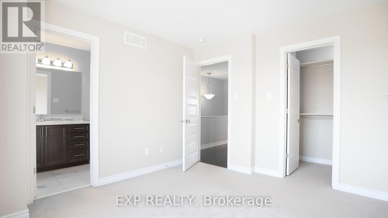 












516 SILVERTIP LANE

,
Ottawa,




Ontario
K2T0H7

