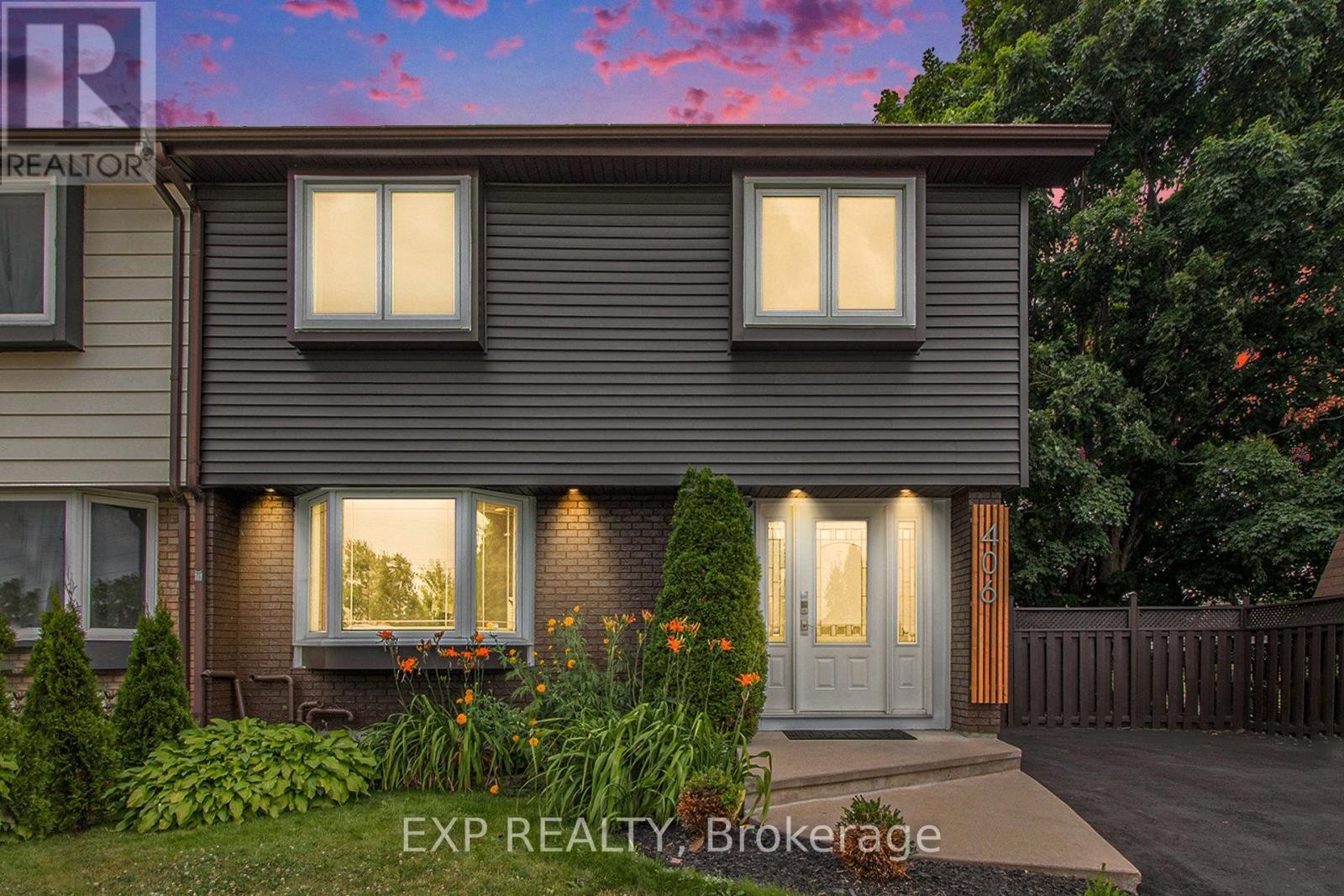 












406 WOODFIELD DRIVE

,
Ottawa,




Ontario
K2G3W9

