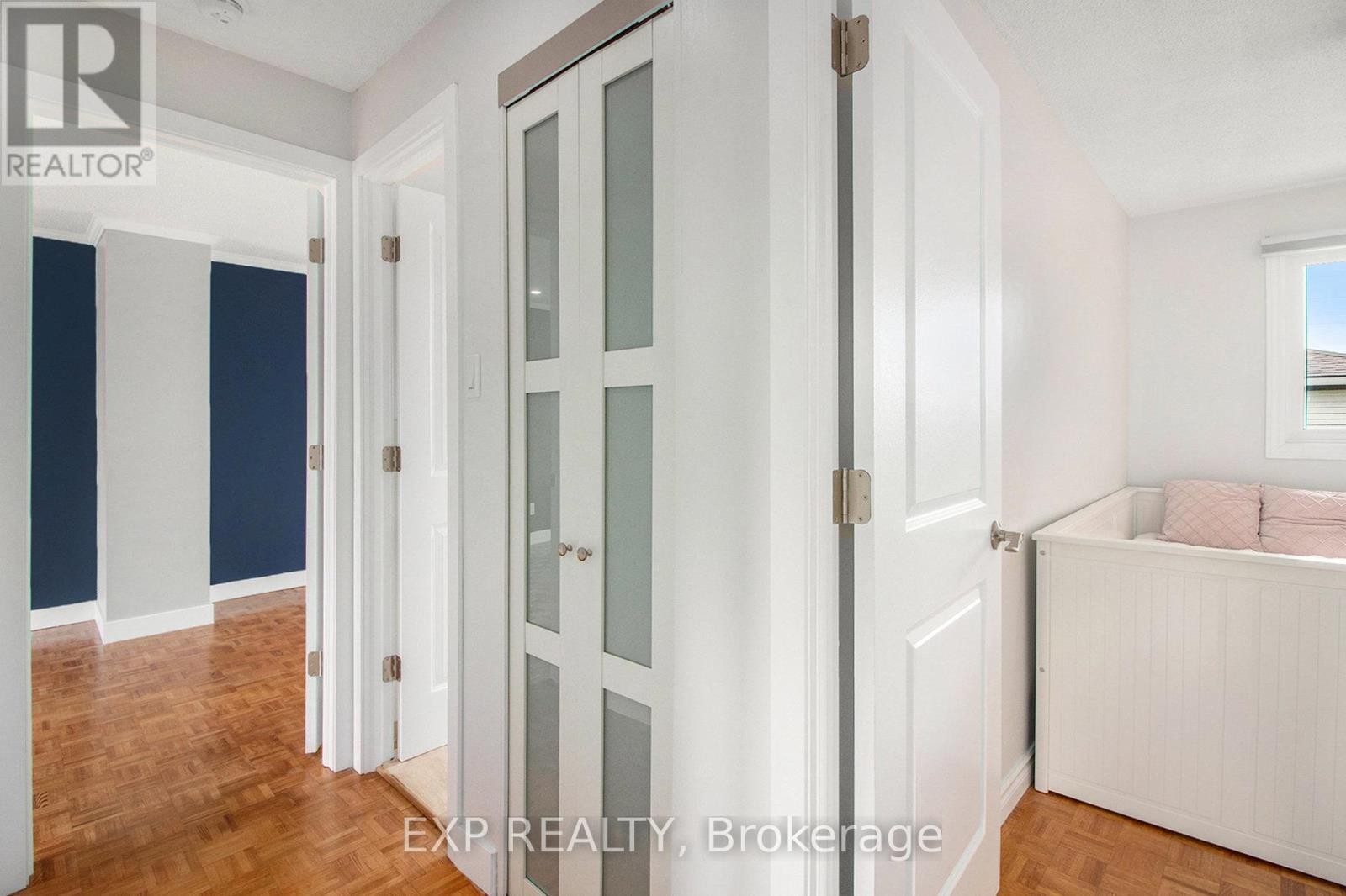 












406 WOODFIELD DRIVE

,
Ottawa,




Ontario
K2G3W9

