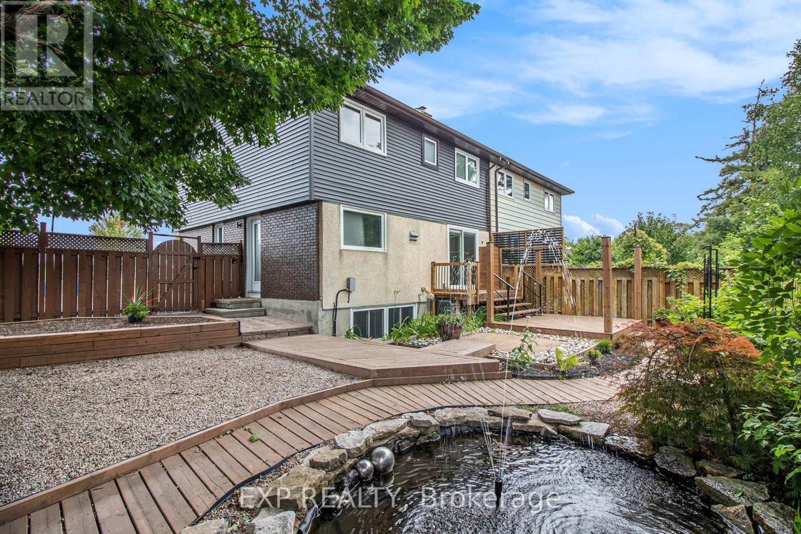












406 WOODFIELD DRIVE

,
Ottawa,




Ontario
K2G3W9

