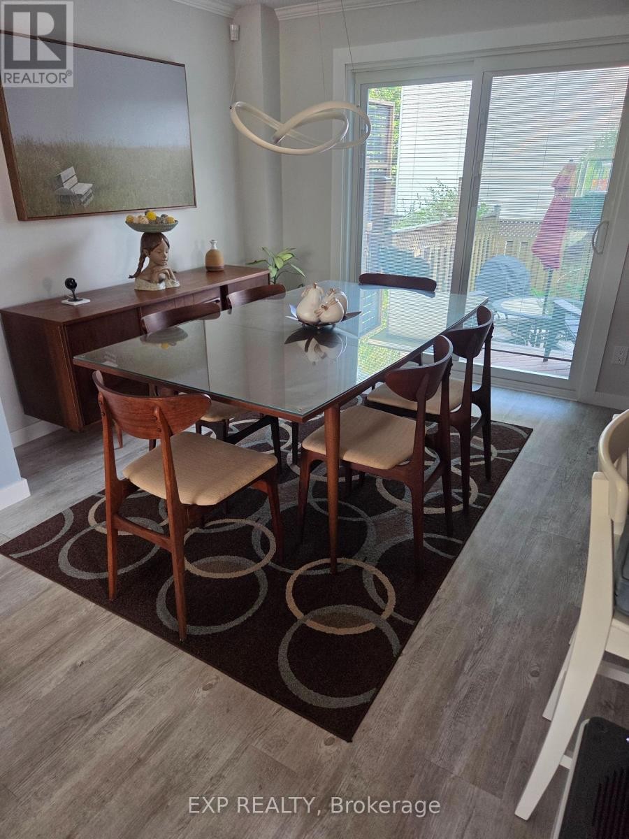 












406 WOODFIELD DRIVE

,
Ottawa,




Ontario
K2G3W9

