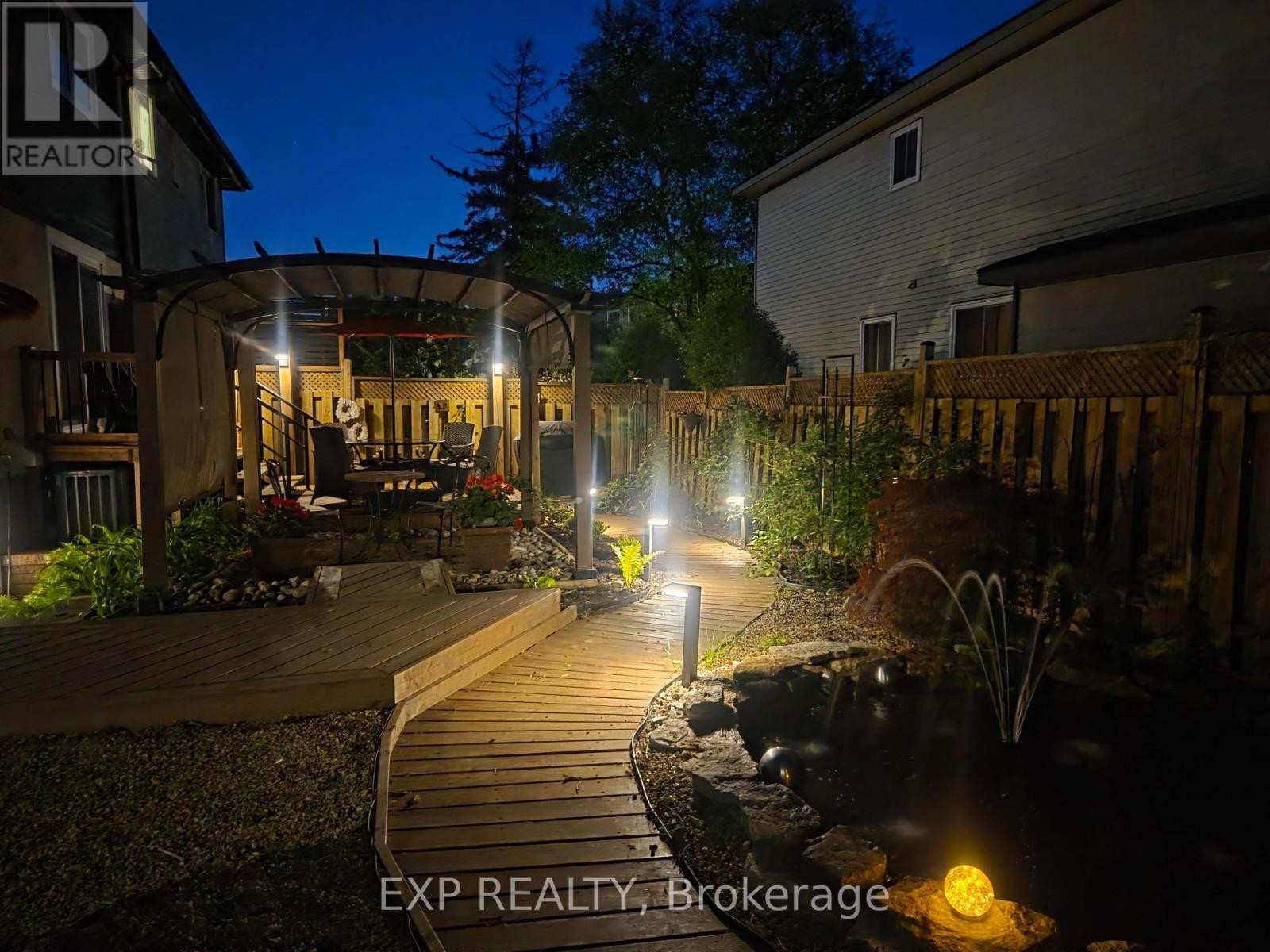 












406 WOODFIELD DRIVE

,
Ottawa,




Ontario
K2G3W9

