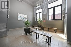 












425 - 429 KENT STREET

,
Ottawa,




Ontario
K2P1B5

