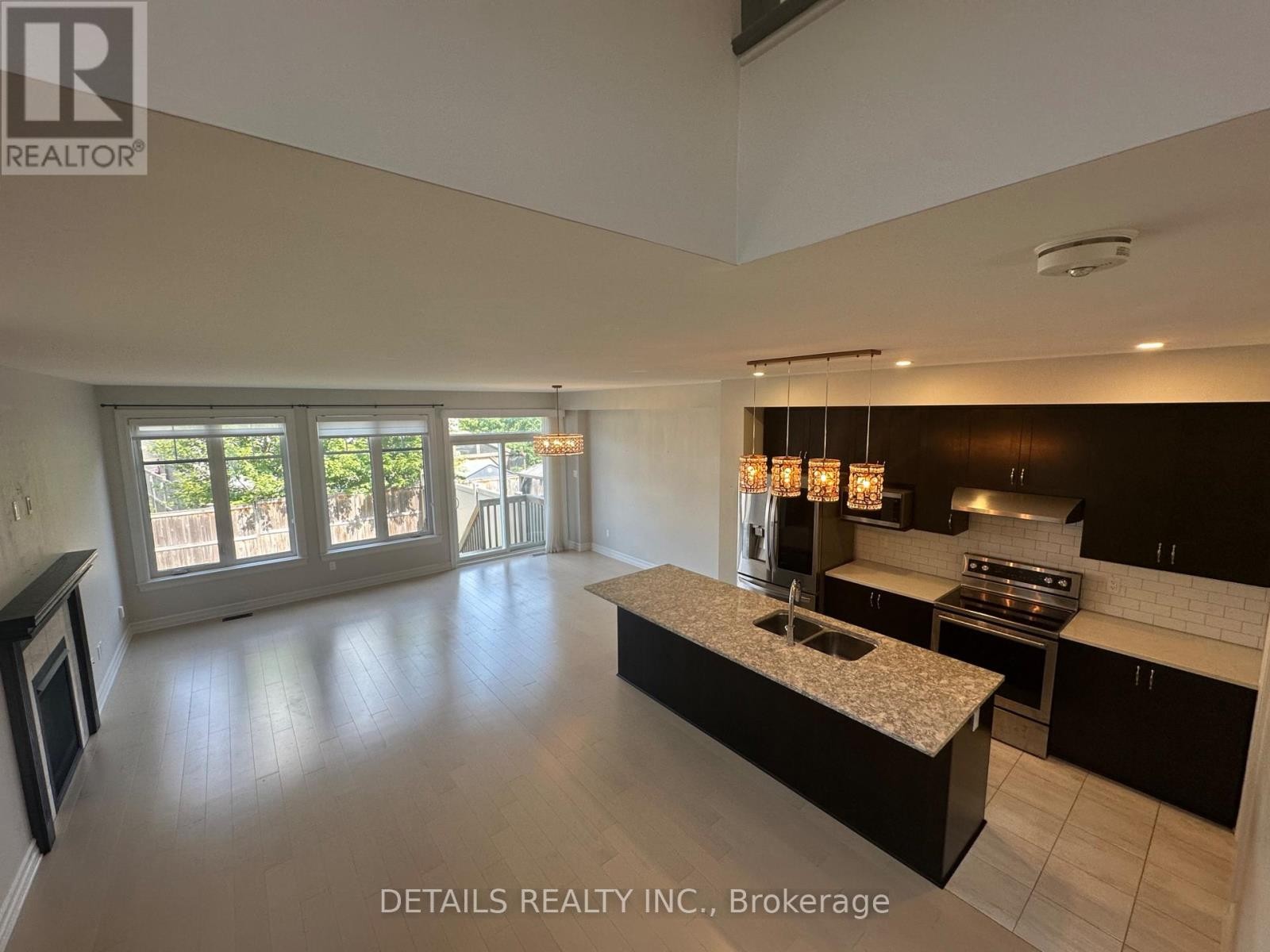 












690 VIVERA PLACE

,
Ottawa,




Ontario
K2S2N1

