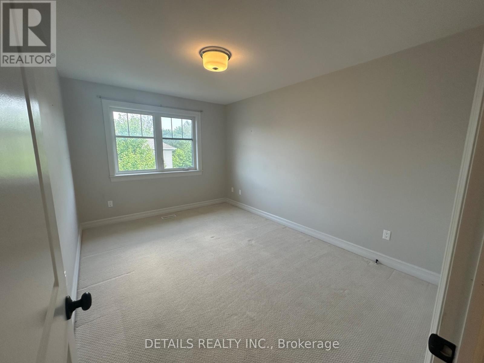 












690 VIVERA PLACE

,
Ottawa,




Ontario
K2S2N1

