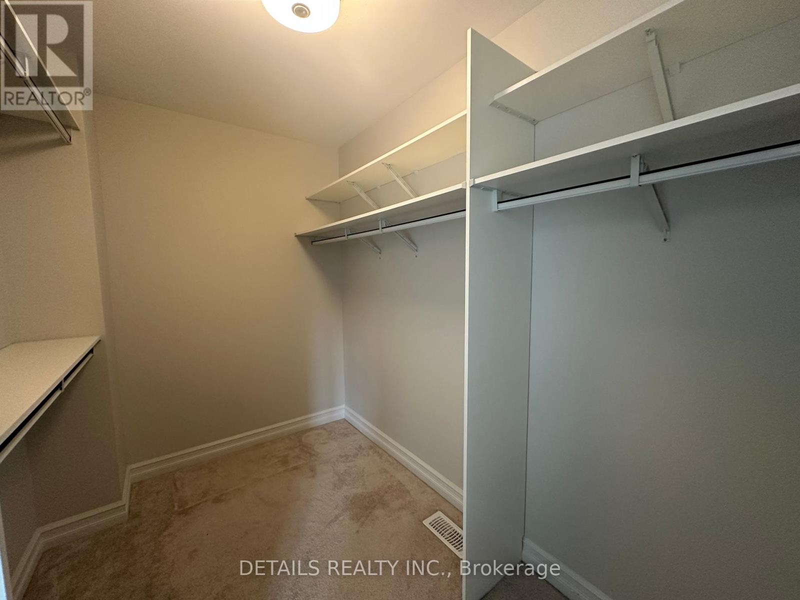 












690 VIVERA PLACE

,
Ottawa,




Ontario
K2S2N1

