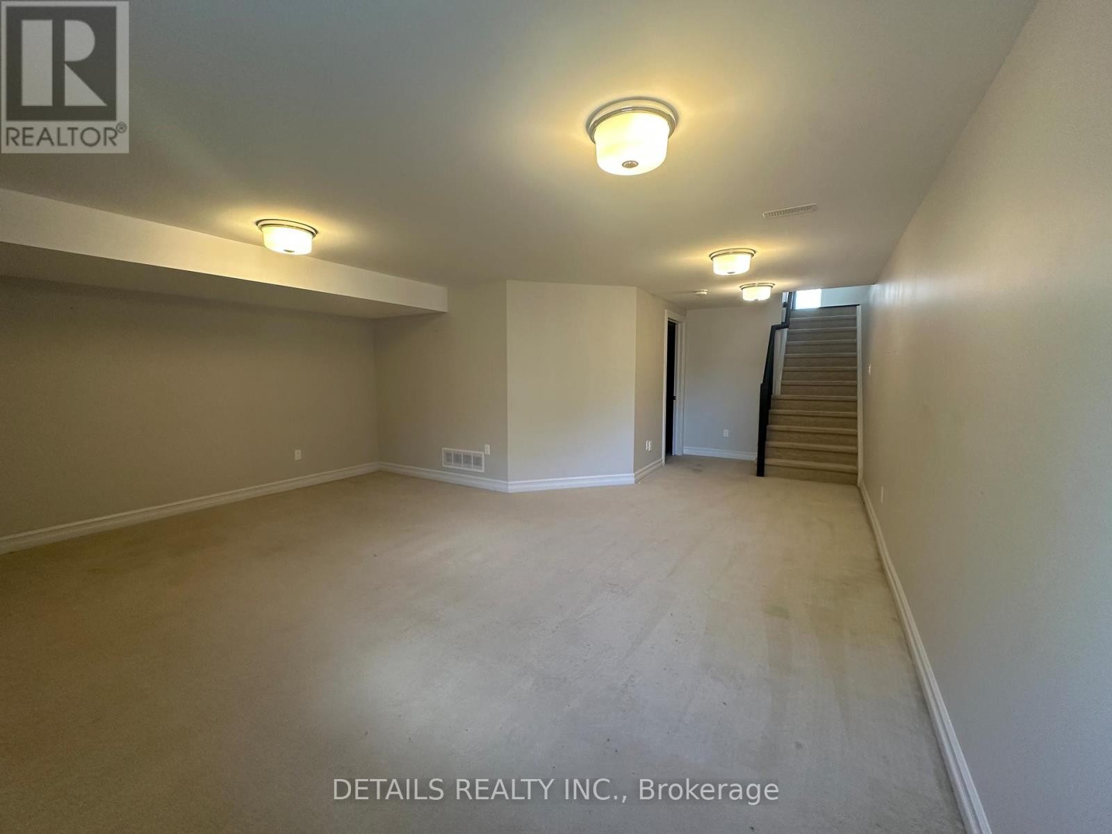 












690 VIVERA PLACE

,
Ottawa,




Ontario
K2S2N1

