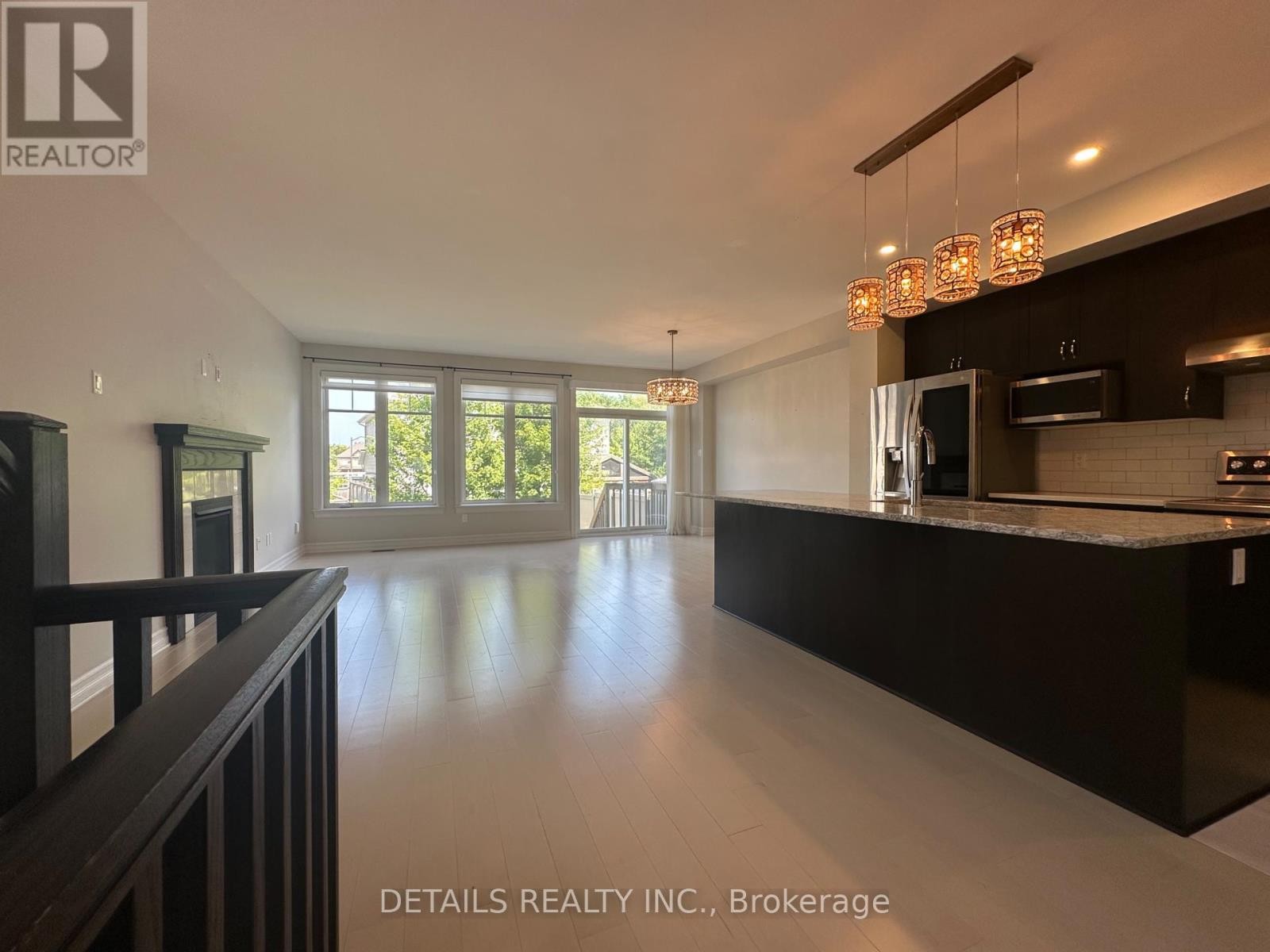 












690 VIVERA PLACE

,
Ottawa,




Ontario
K2S2N1

