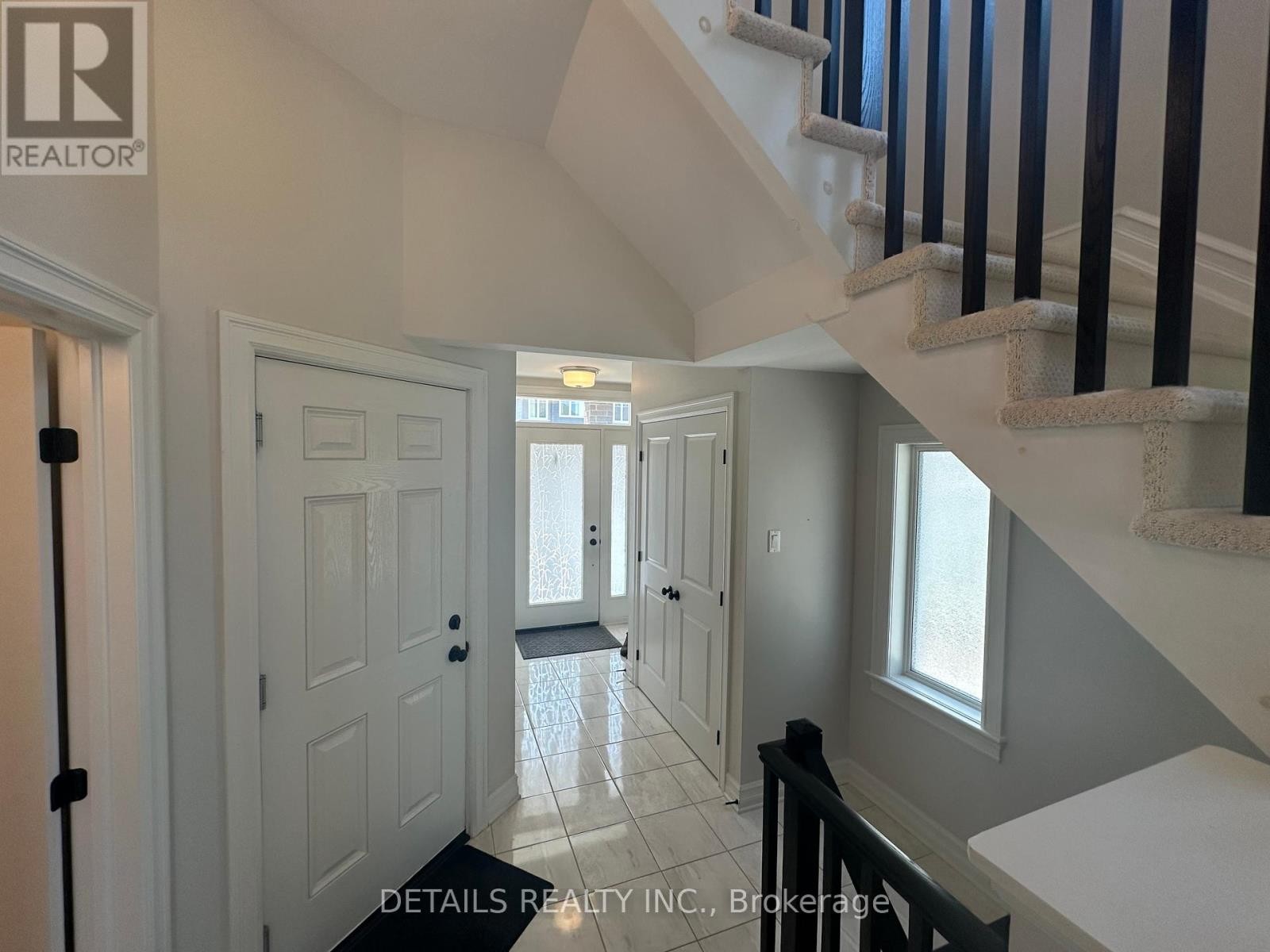 












690 VIVERA PLACE

,
Ottawa,




Ontario
K2S2N1

