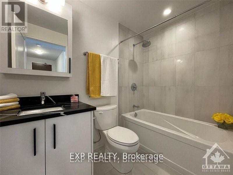 












3702 - 805 CARLING AVENUE

,
Ottawa,




Ontario
K1S5W9

