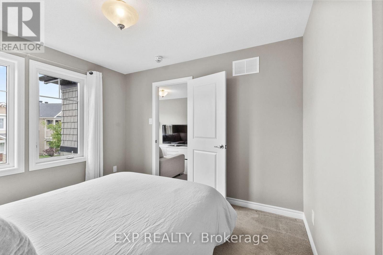 












47 SOLARIS DRIVE

,
Ottawa,




Ontario
K2M2X4

