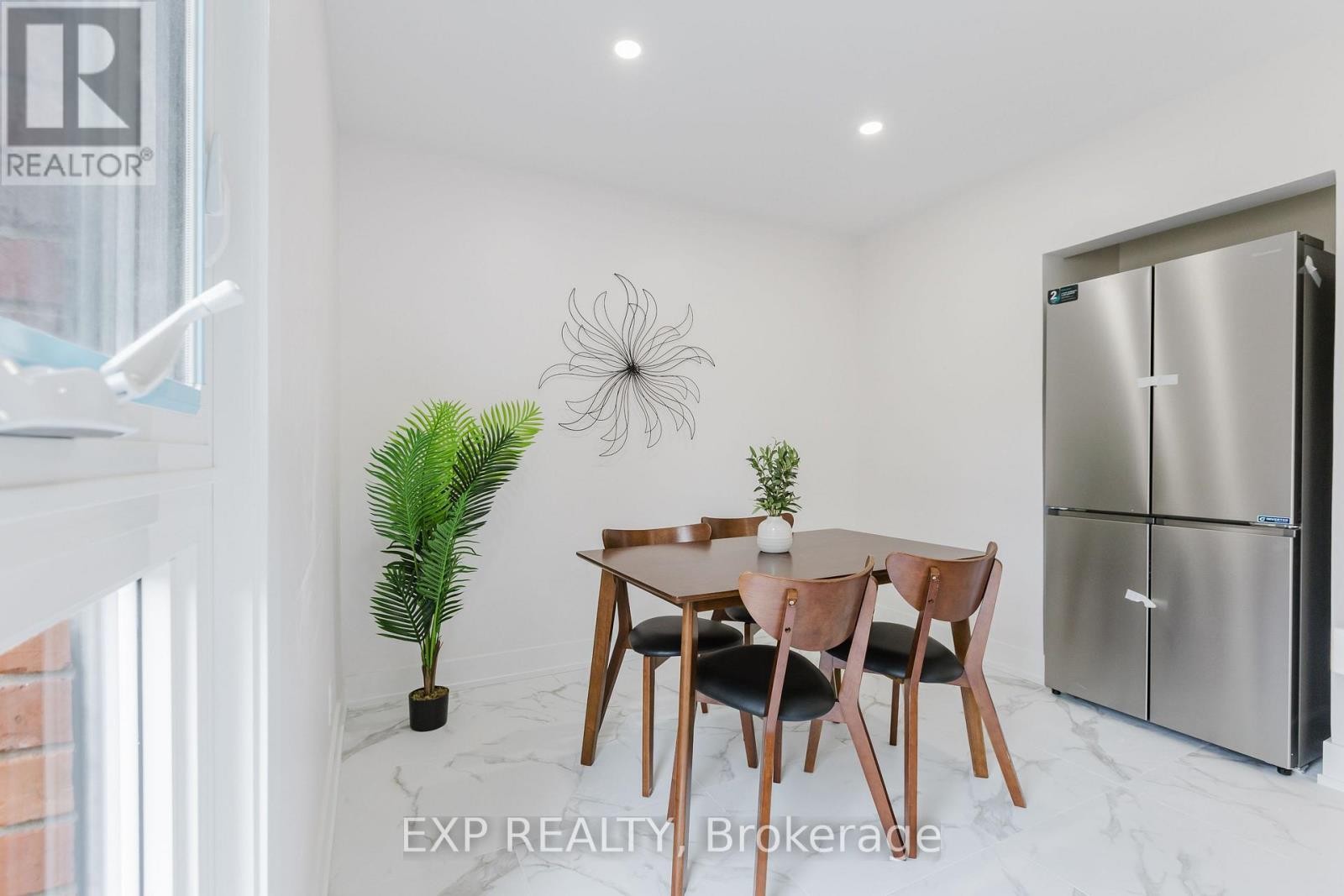 












91 PENFIELD DRIVE

,
Ottawa,




Ontario
K2K1L9

