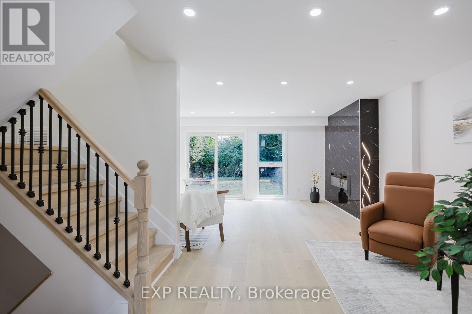 












91 PENFIELD DRIVE

,
Ottawa,




Ontario
K2K1L9

