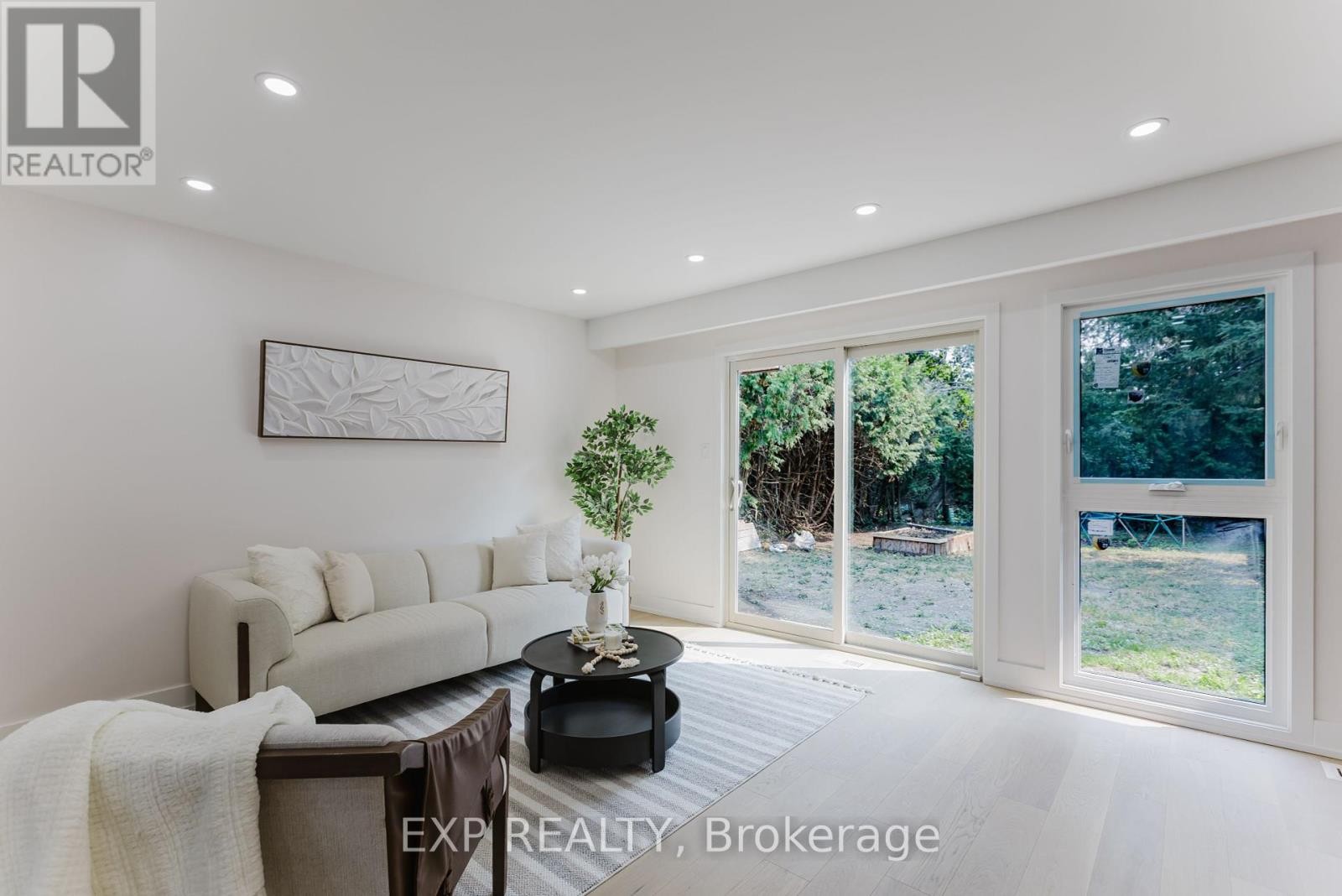 












91 PENFIELD DRIVE

,
Ottawa,




Ontario
K2K1L9

