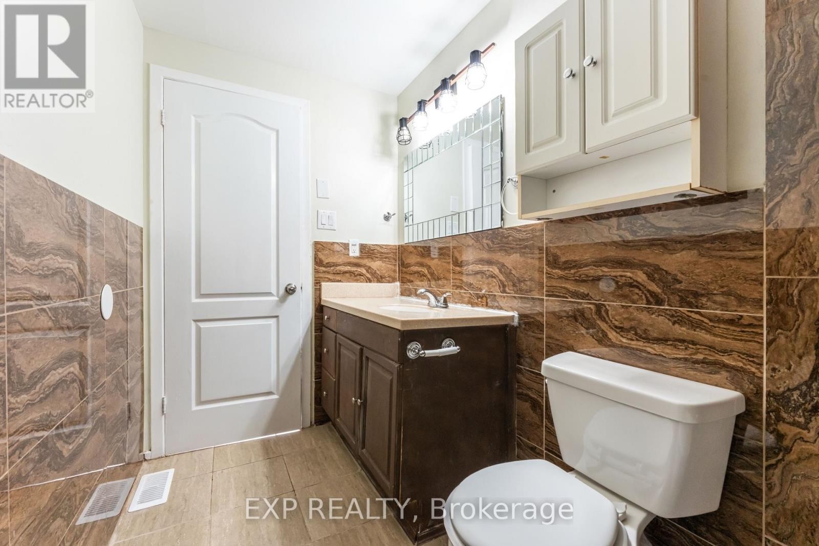 












91 - 3190 STOCKTON DRIVE

,
Ottawa,




Ontario
K1T1S1

